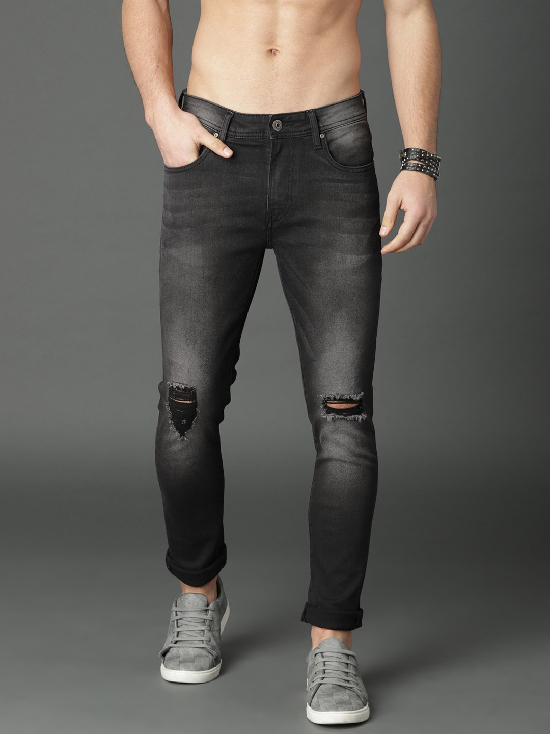 black stretchable jeans