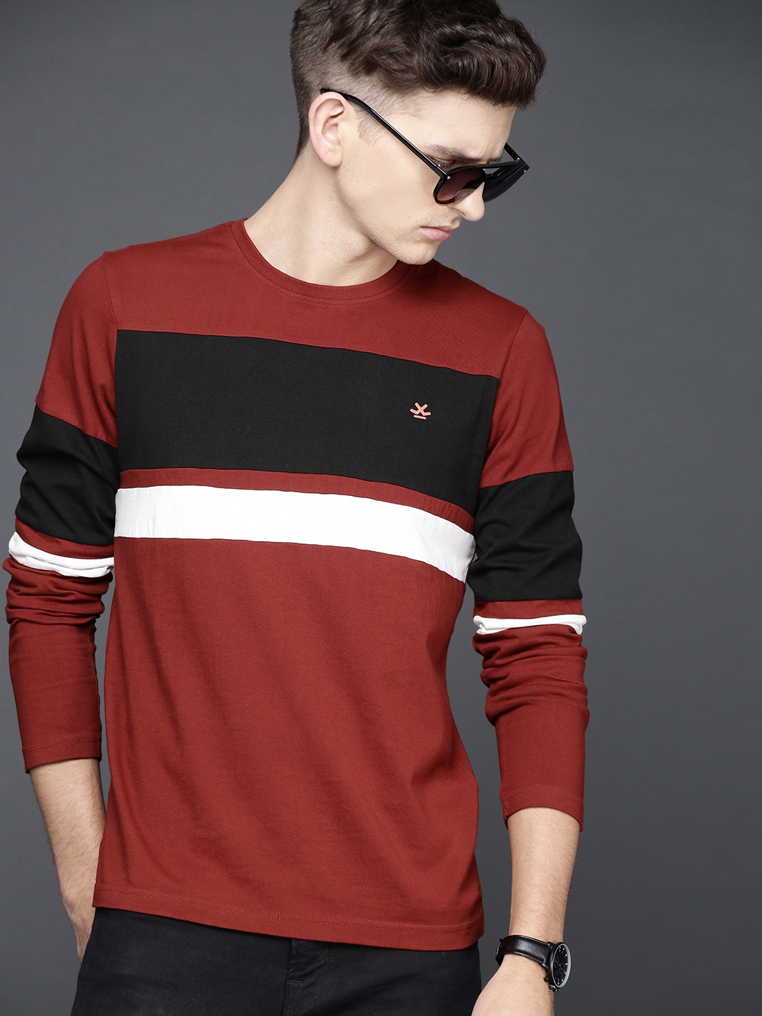rust colored tshirts