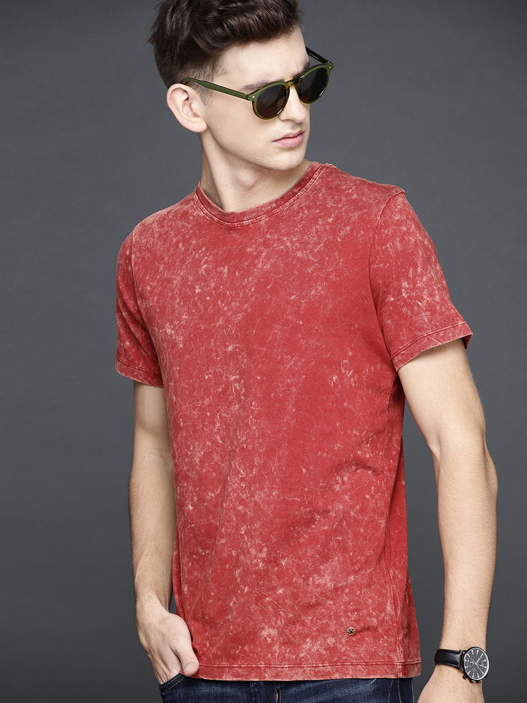 rust colored tshirts