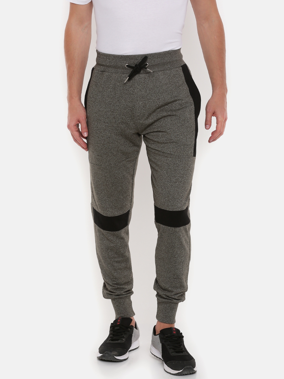 skult by shahid kapoor track pants