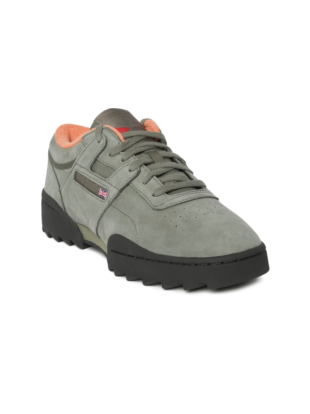 convert men's shoe size 39 to us