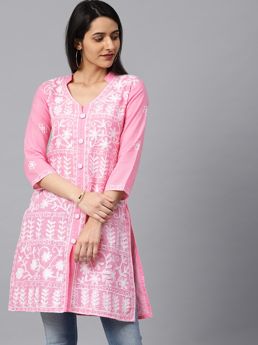 chikankari kurta myntra