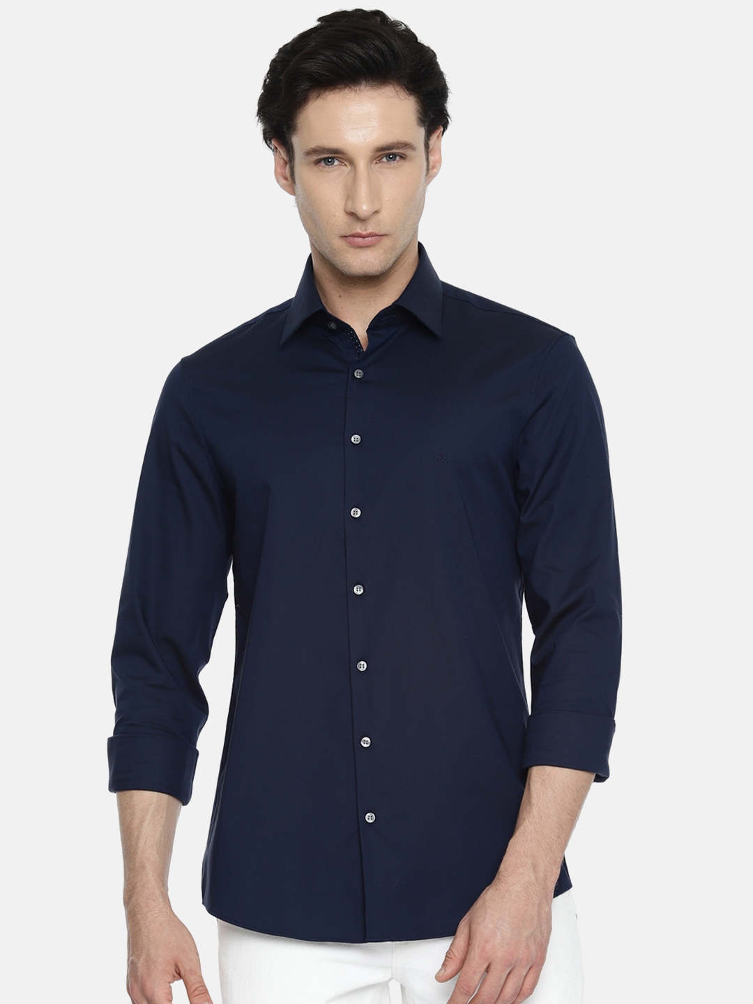 Buy Calvin Klein Jeans Men Navy Blue Slim Fit Solid Casual Shirt ...