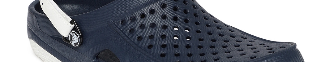 Buy Crocs Men Navy Blue Solid Clogs - Flip Flops for Men 8568001 | Myntra