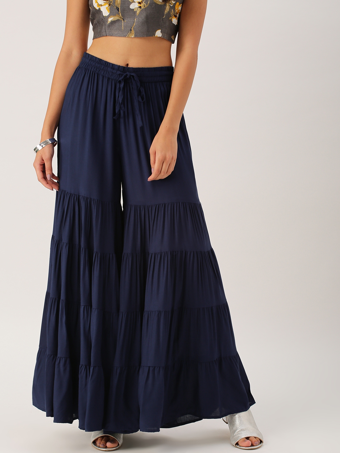 parallel trousers with top