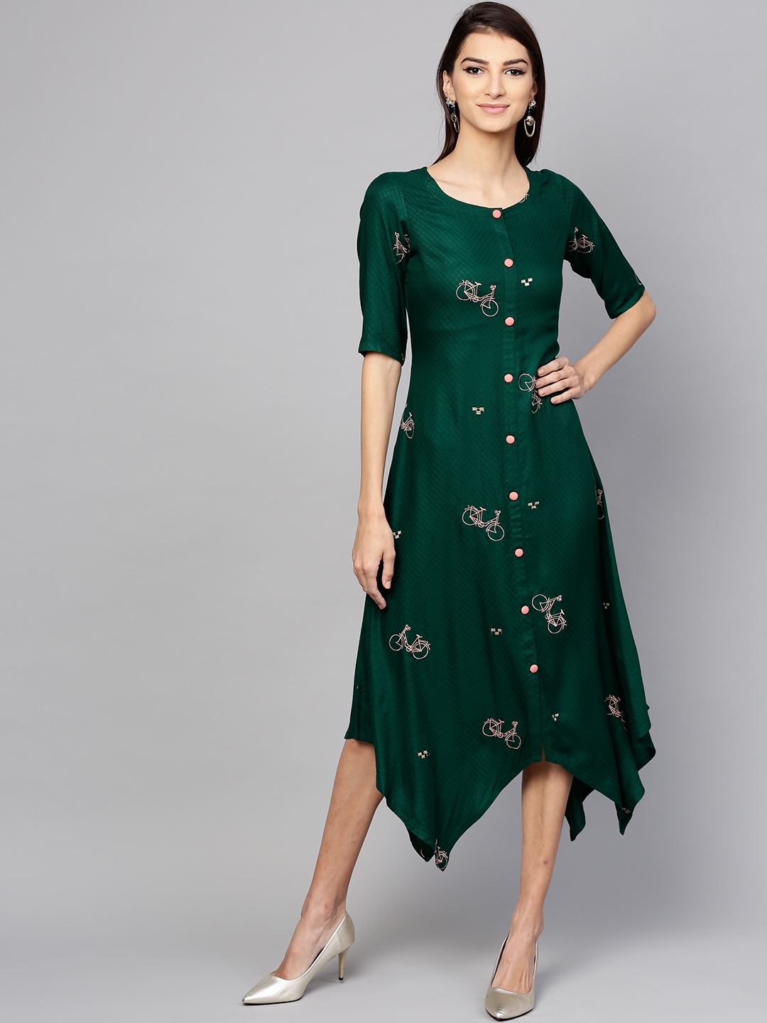 libas designer gowns
