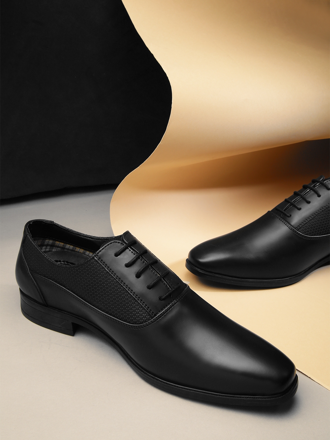 invictus black formal shoes