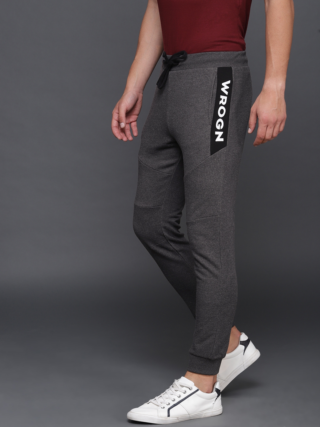 men's straight fit joggers