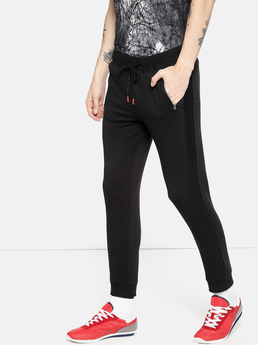 ea7 slim fit joggers