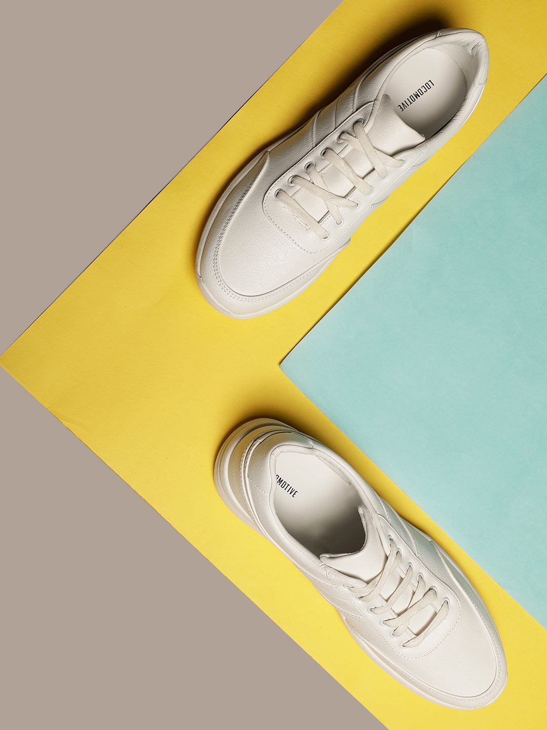 LOCOMOTIVE Men White Sneakers Price History