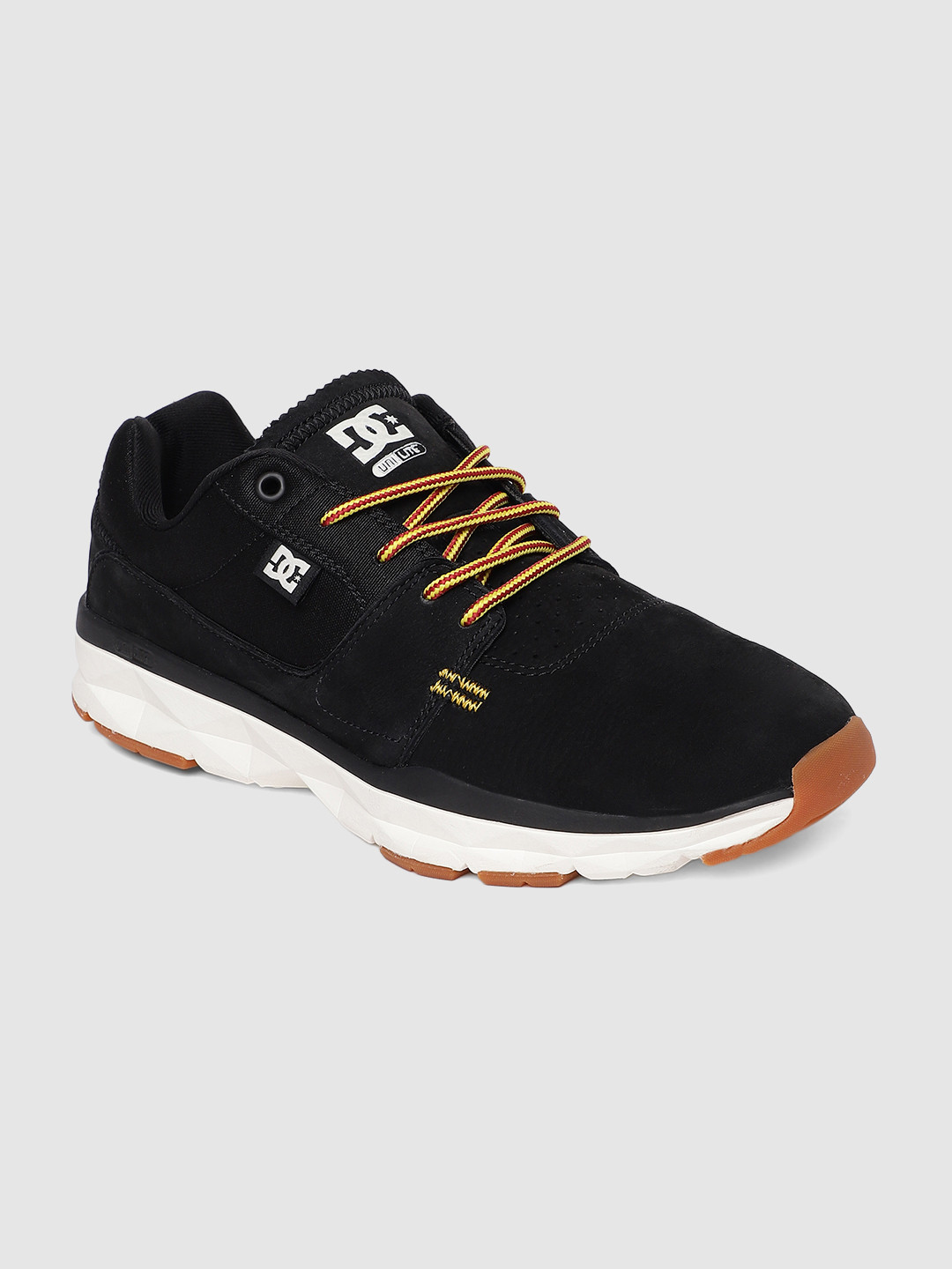 Buy DC Men Black PLAYER LE Leather Sneakers Casual Shoes Buy DC Men Black PLAYER LE Leather Sneakers Casual Shoes