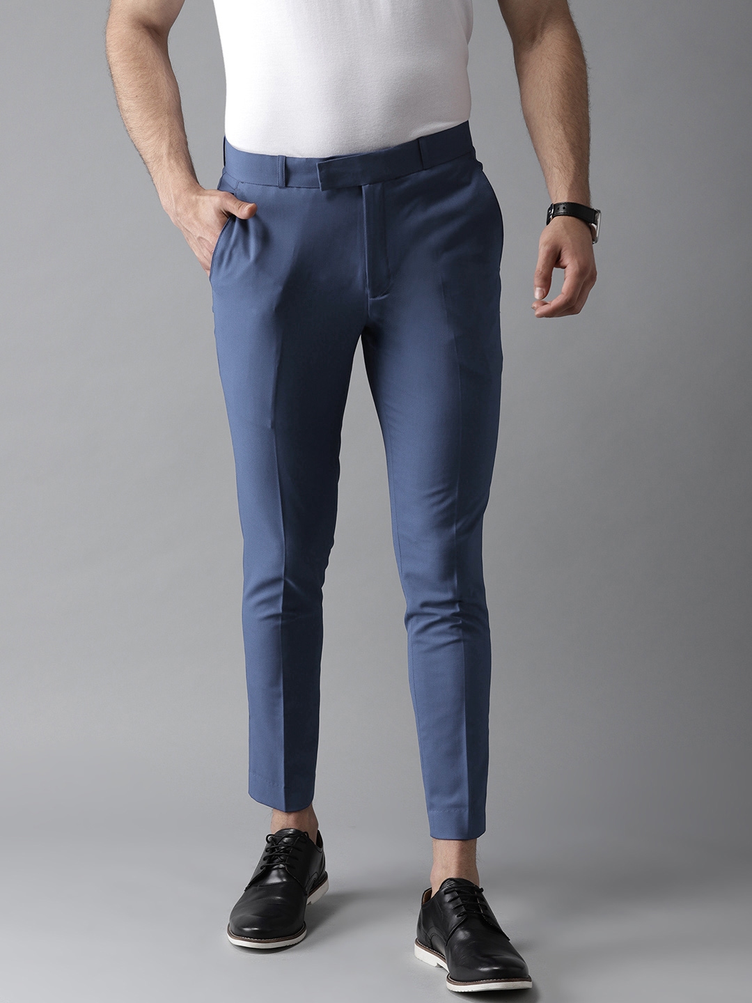 Buy DENNISON Men Blue Smart Tapered Fit Solid Cropped Regular Trousers ...