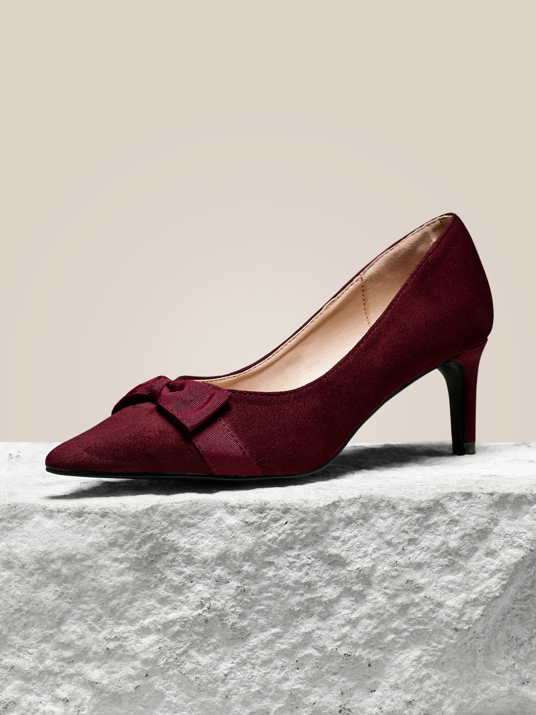 Cushioned pumps sales