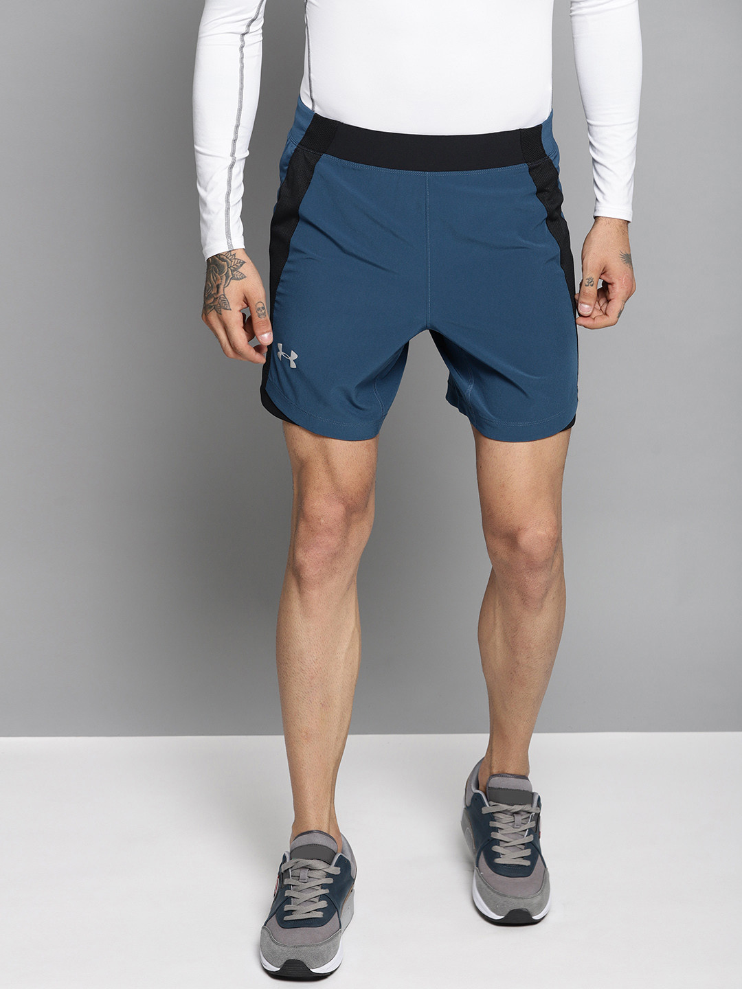 Buy UNDER ARMOUR Men Teal Blue Solid Qualifier Speedpocket 5 Inches