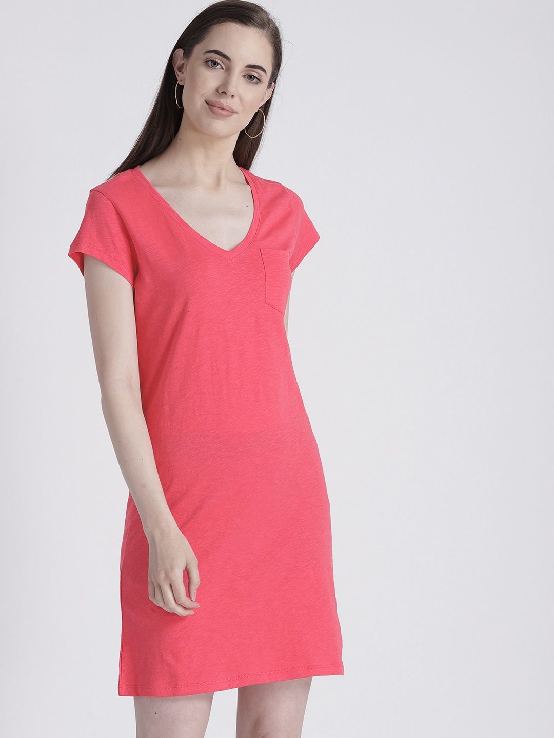 tee shirt dress v neck