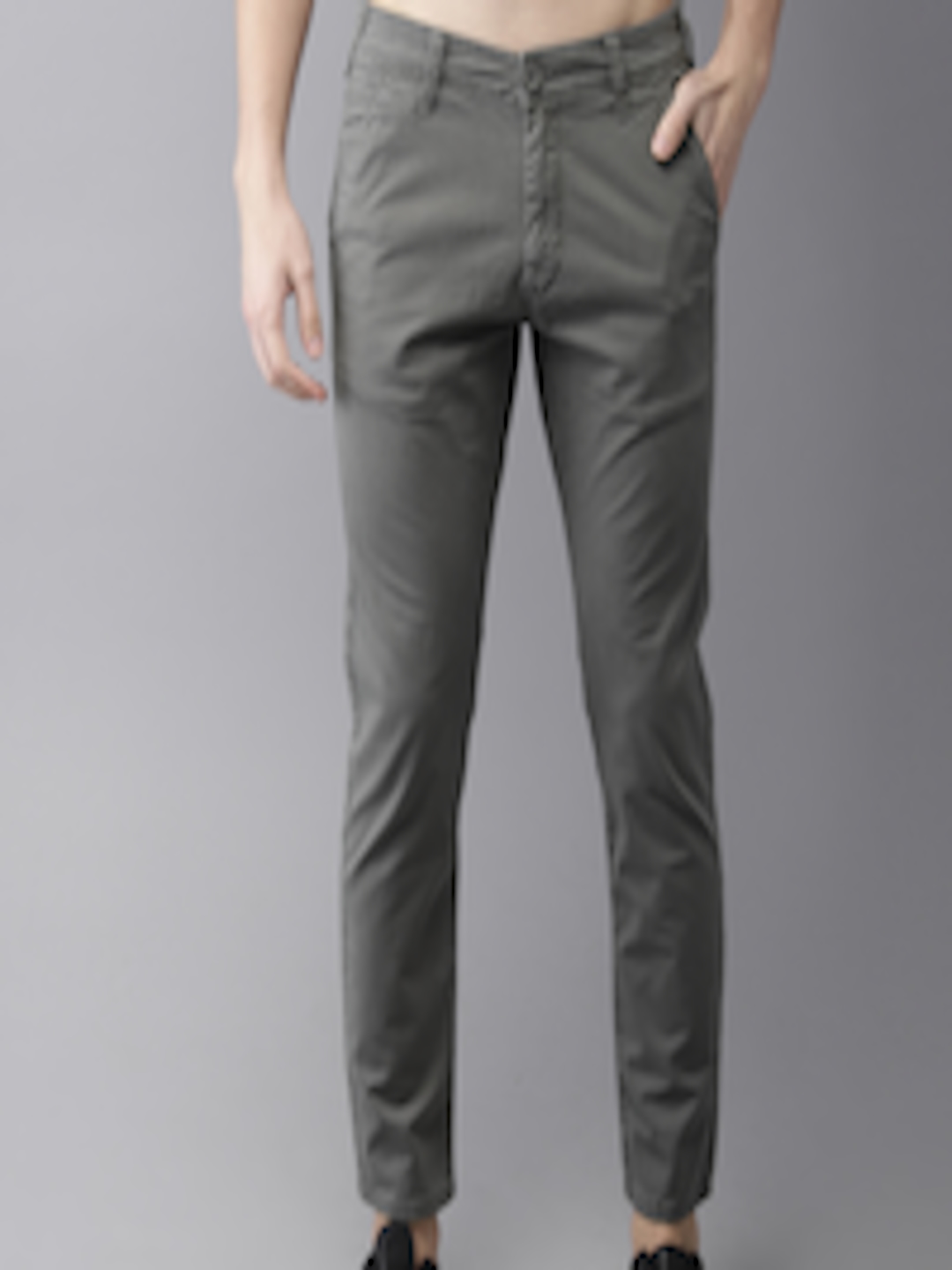 Buy HERE&NOW Men Green Slim Fit Chinos - Trousers for Men 9089127 | Myntra
