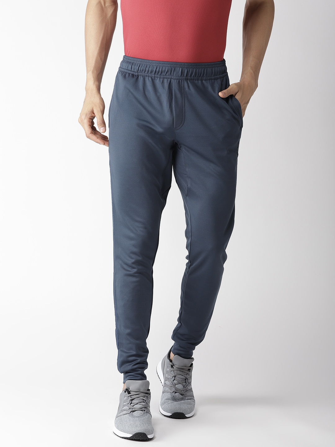 joggers track