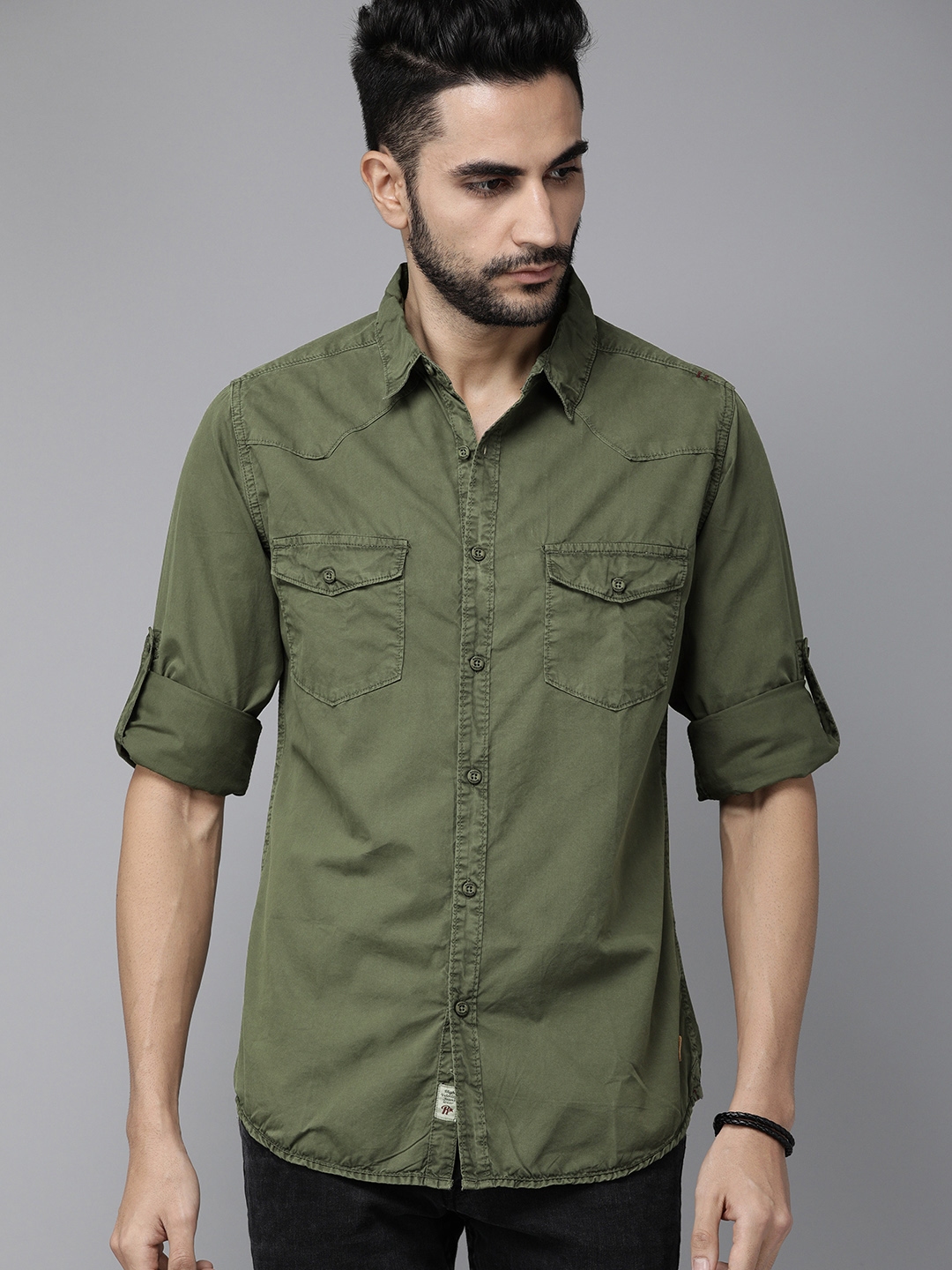 What Color Shirt To Wear With Olive Green Cargo Shorts Funeral