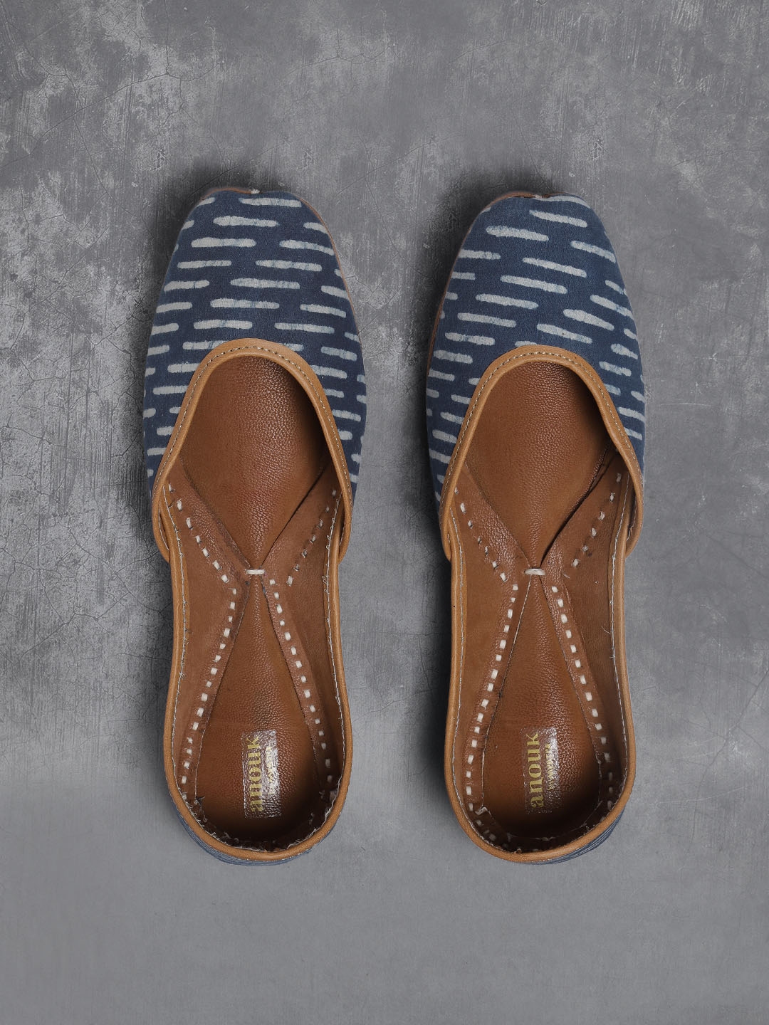 mojaris myntra