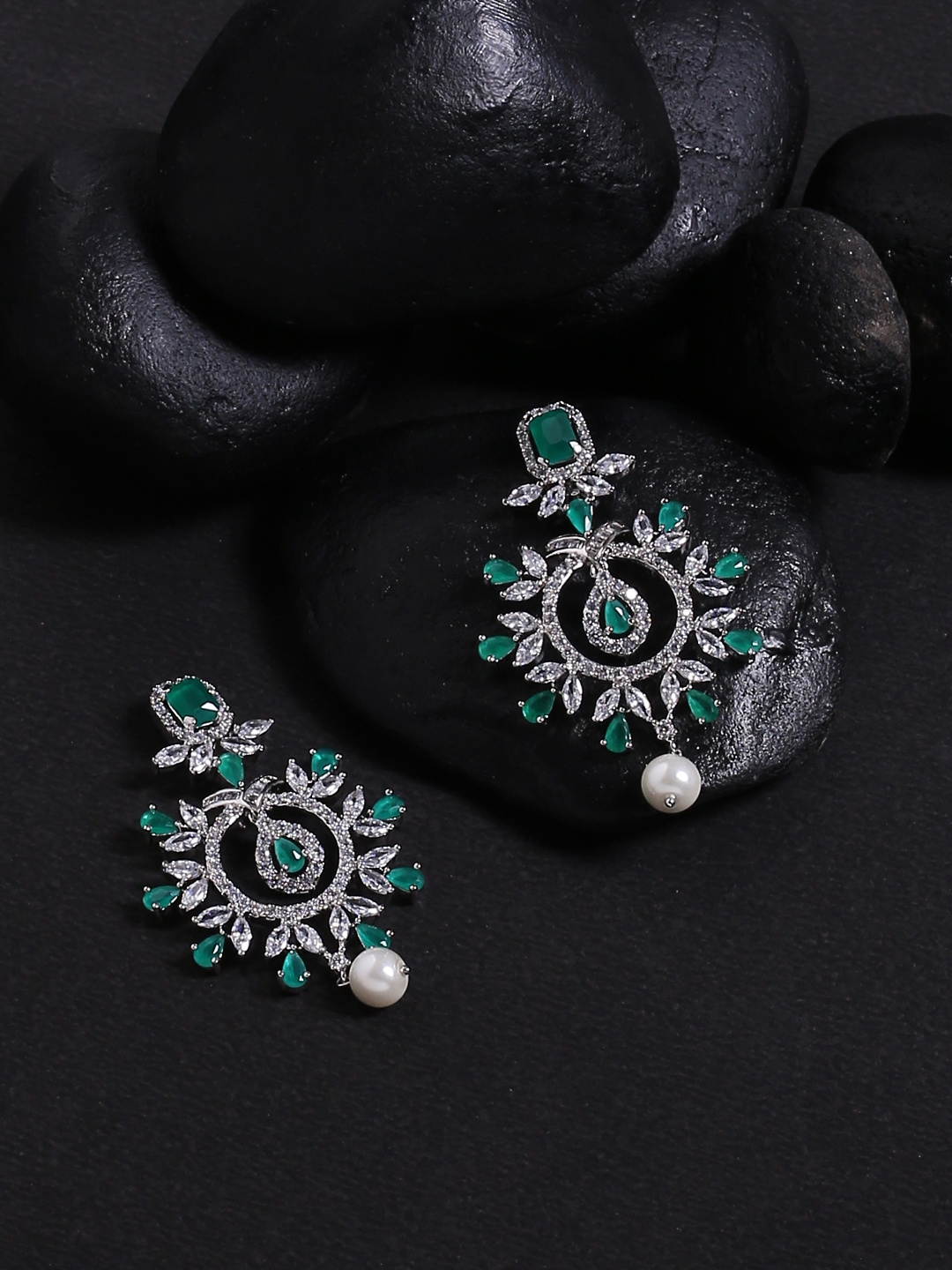 studio voylla earrings