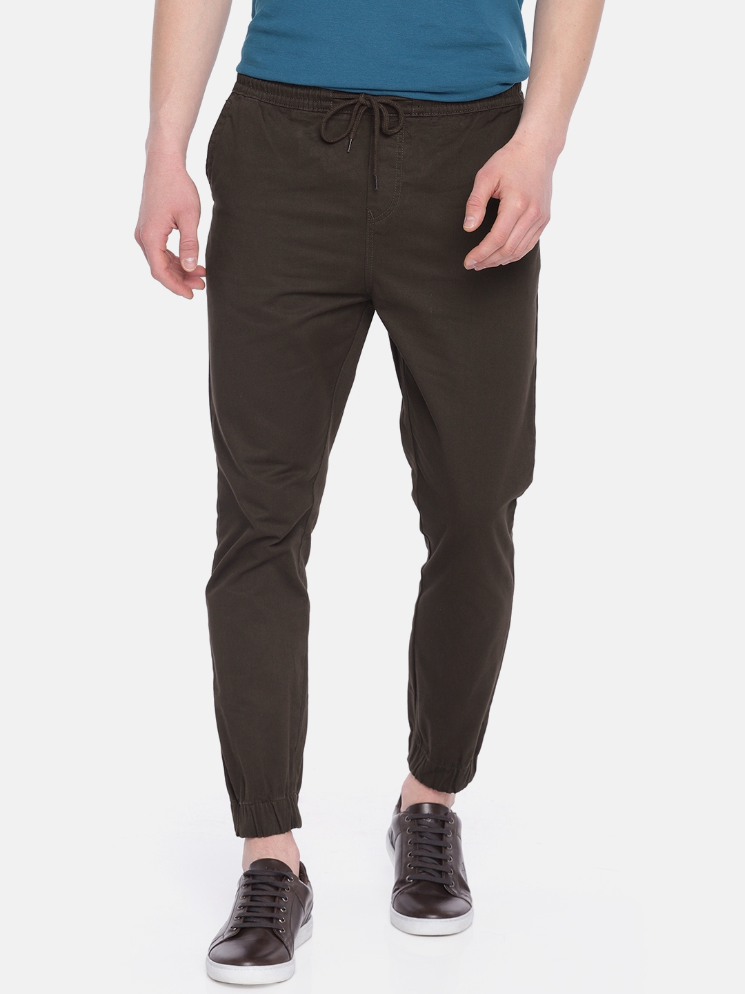 mast and harbour joggers
