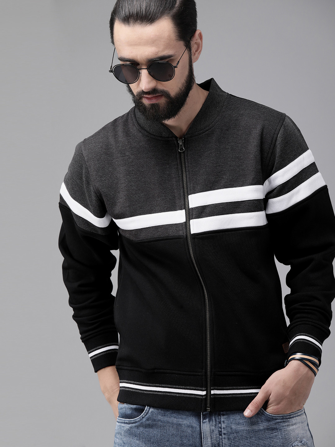 Buy The Roadster Lifestyle Co Men Black & Charcoal Grey Colourblocked