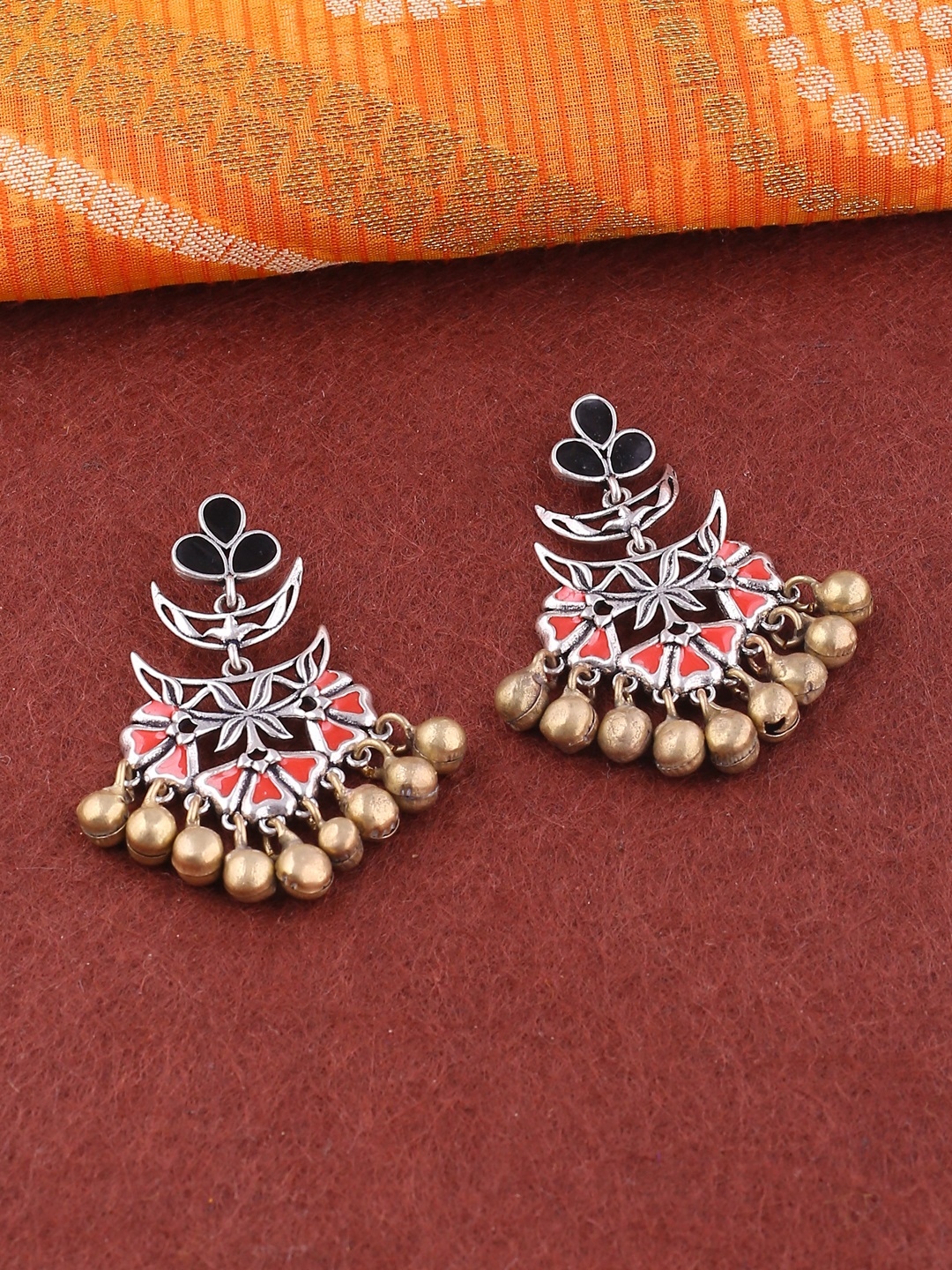 studio voylla earrings