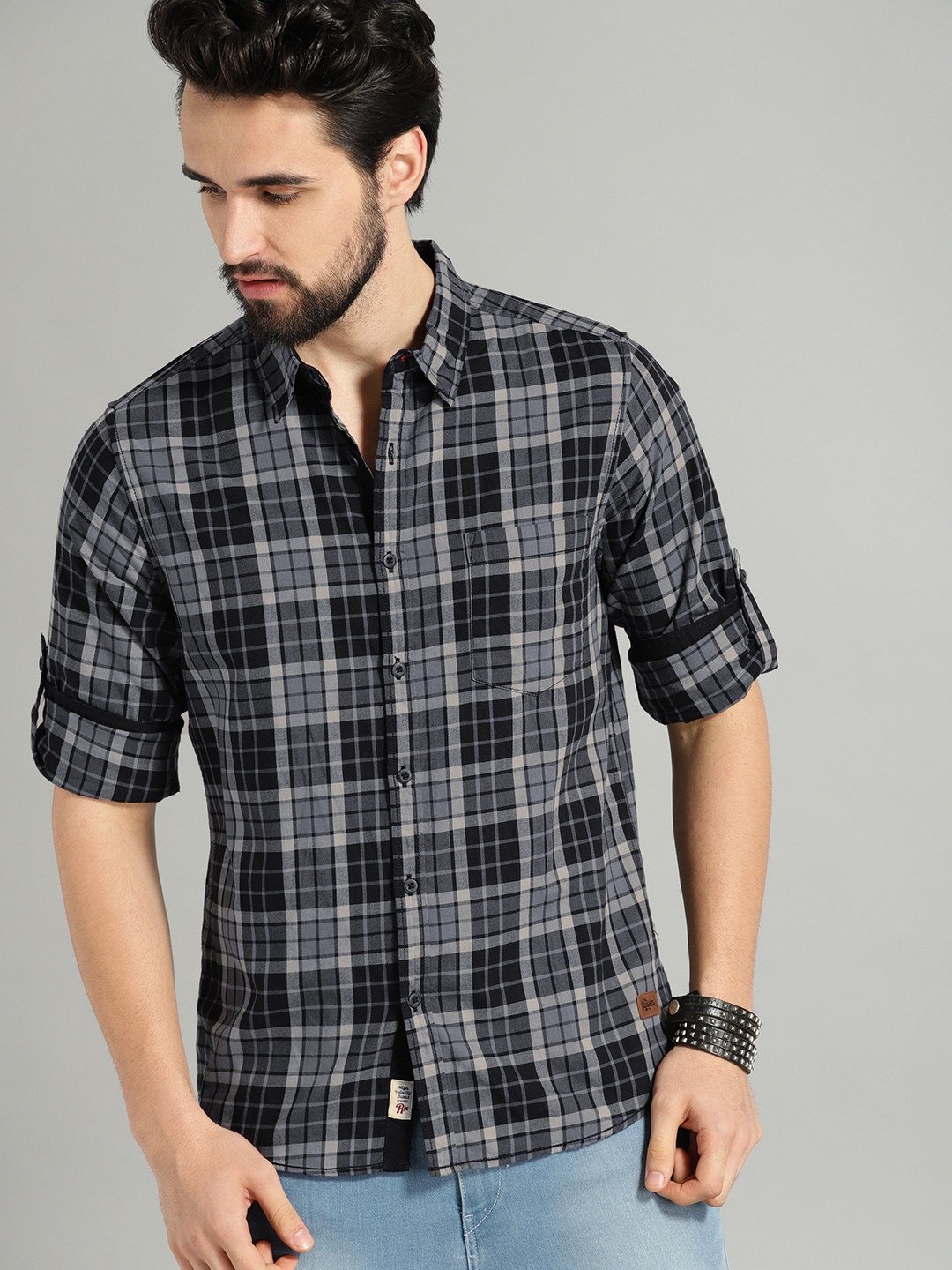 Buy The Roadster Lifestyle Co Men Grey And Black Regular Fit Checked Casual Shirt Shirts For Men 