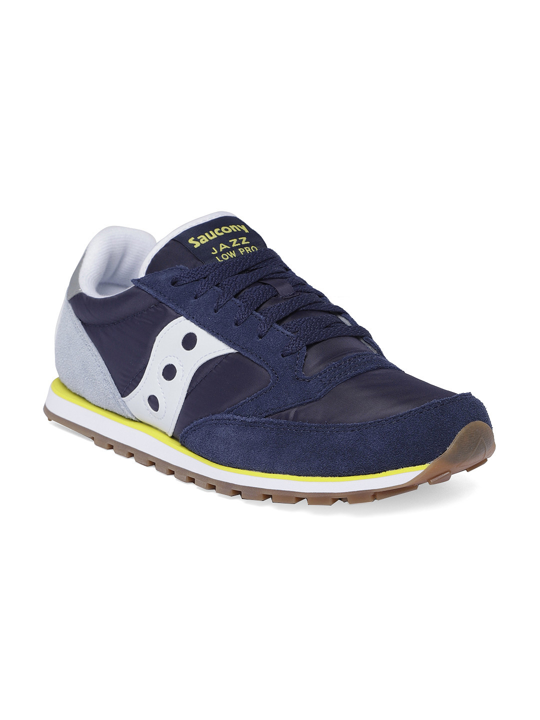 saucony myntra