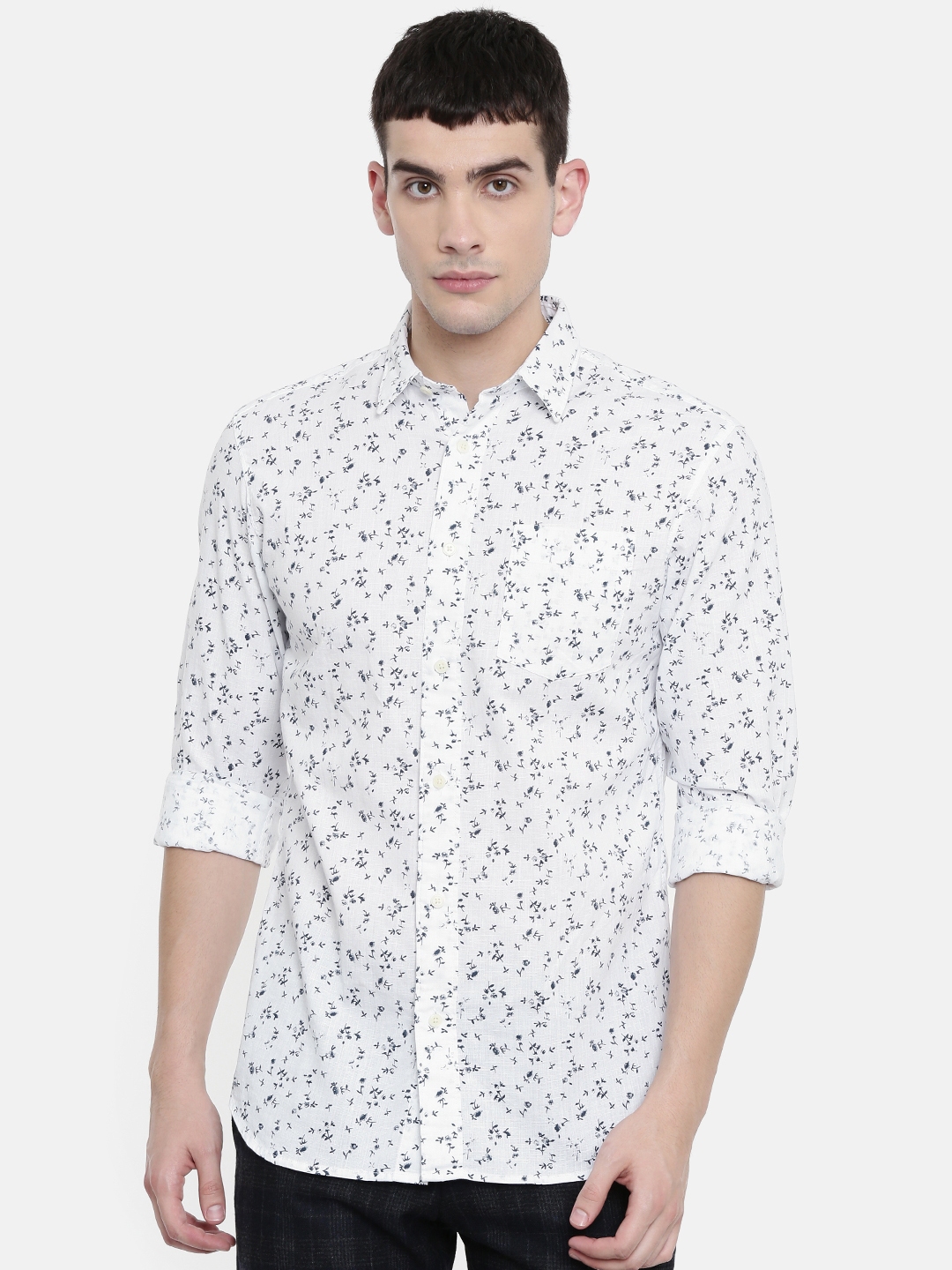 Buy SELECTED Men White & Navy Blue Regular Fit Printed Casual Shirt ...