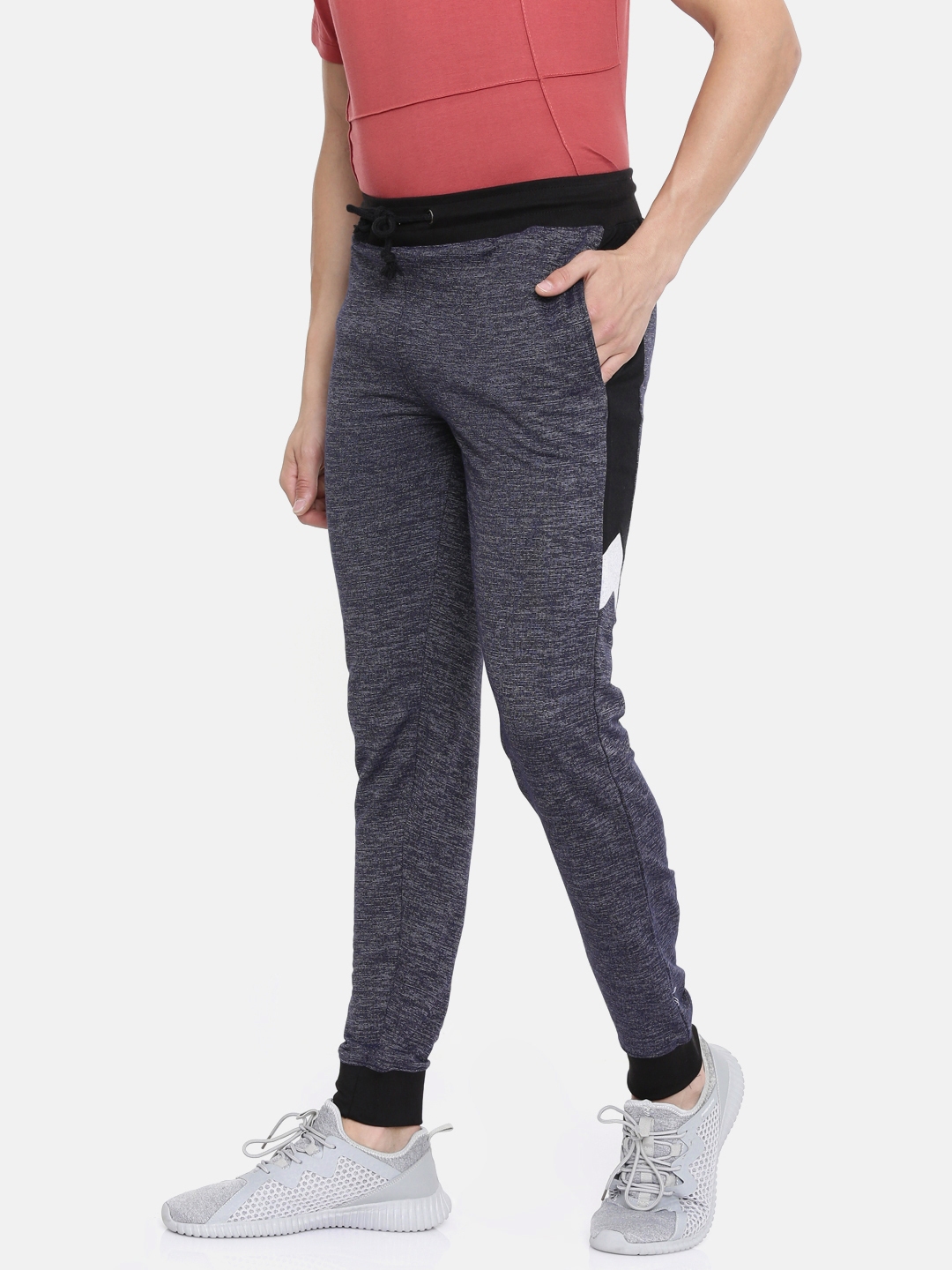 joggers myntra