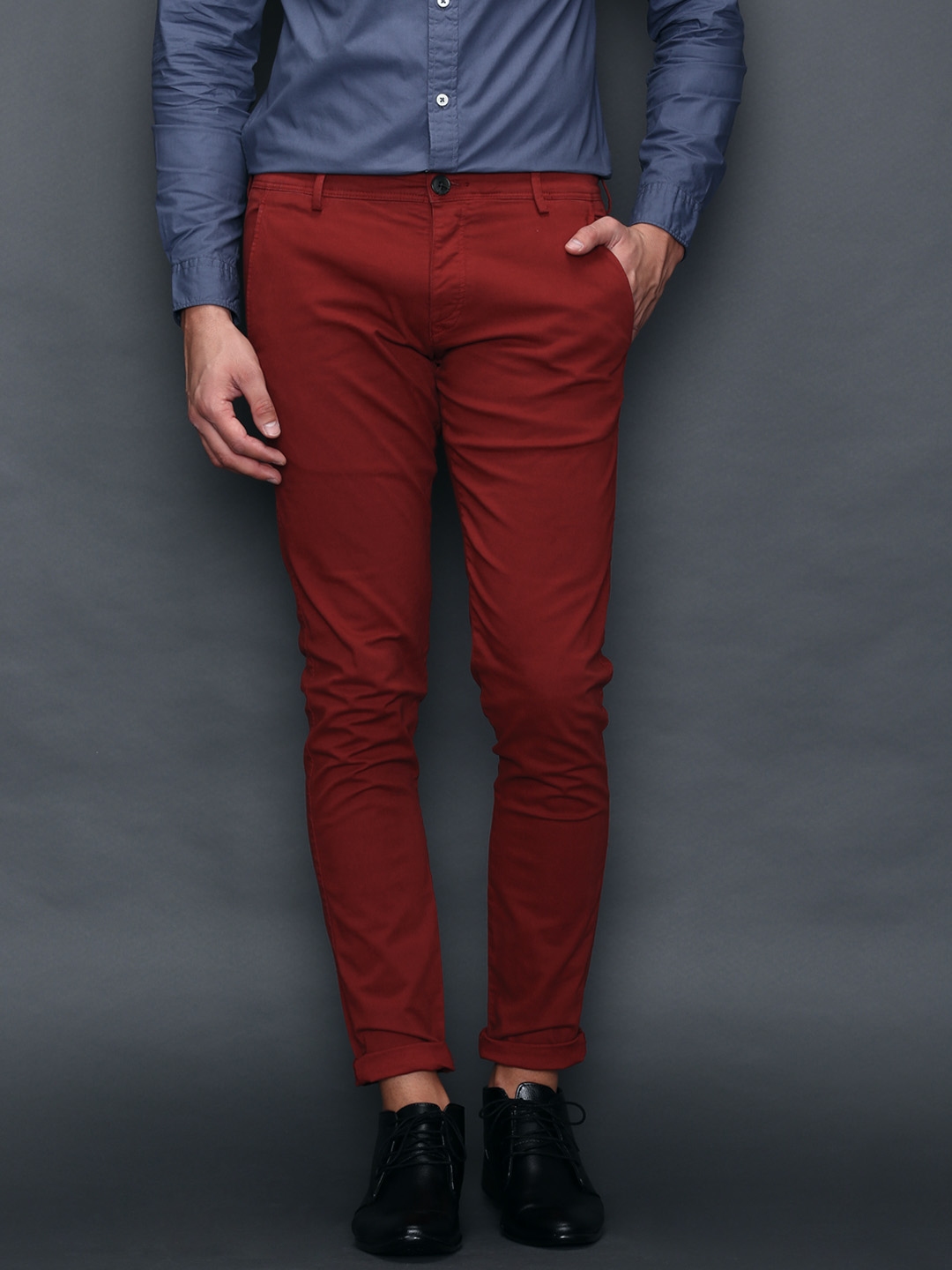 maroon chino pants