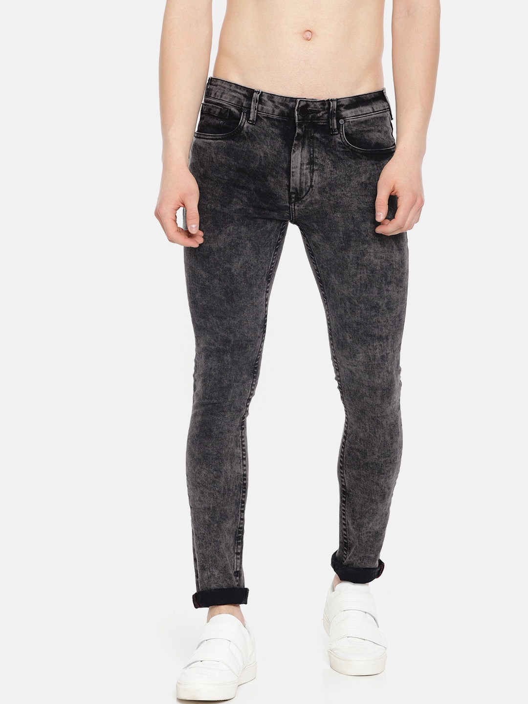 black stretchable jeans