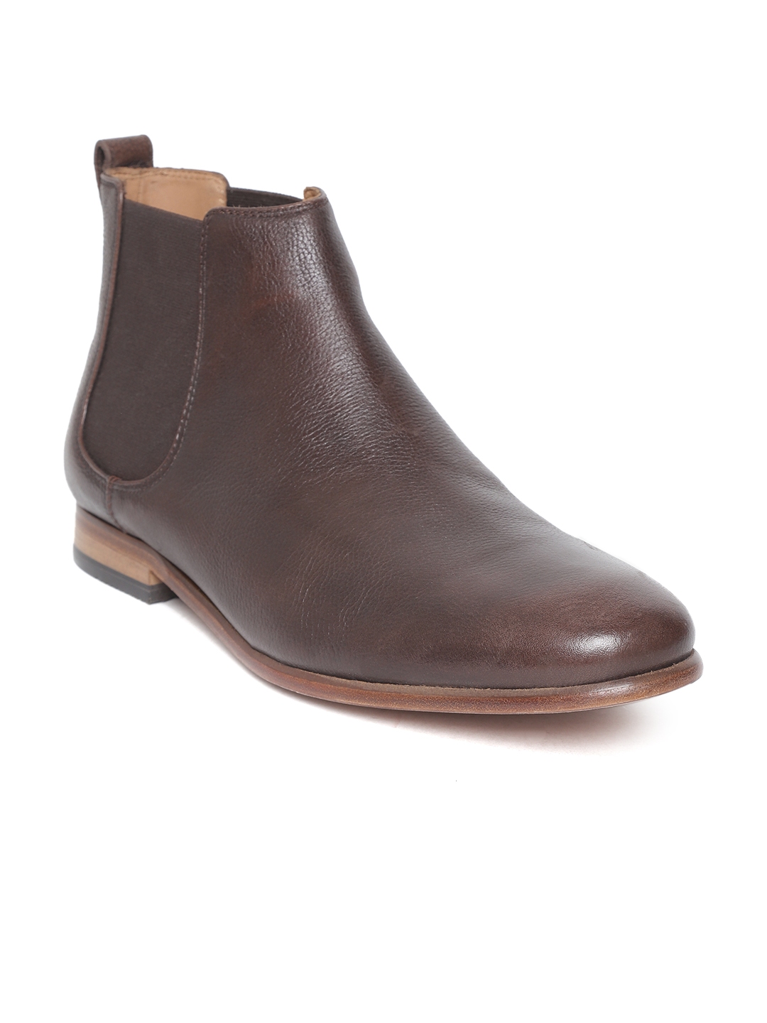 clarks men chelsea