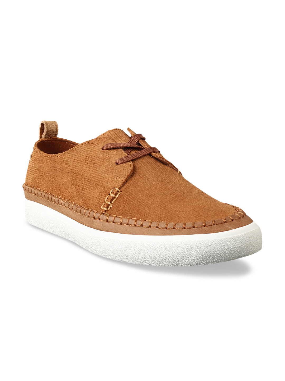 clarks tan shoes