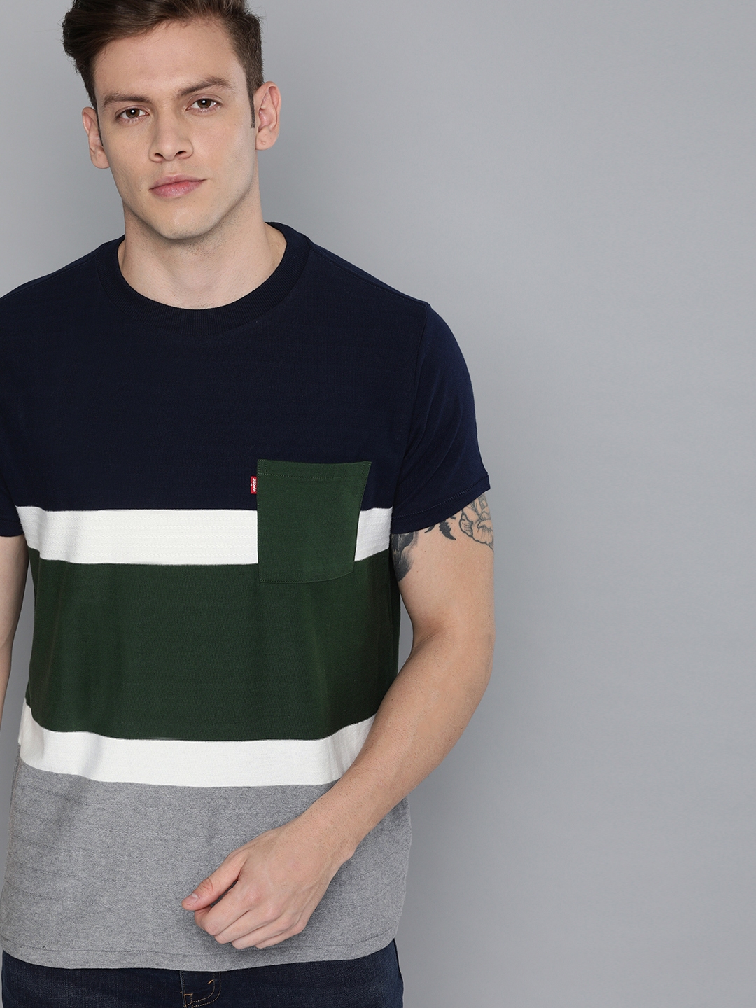 levis tshirts mens