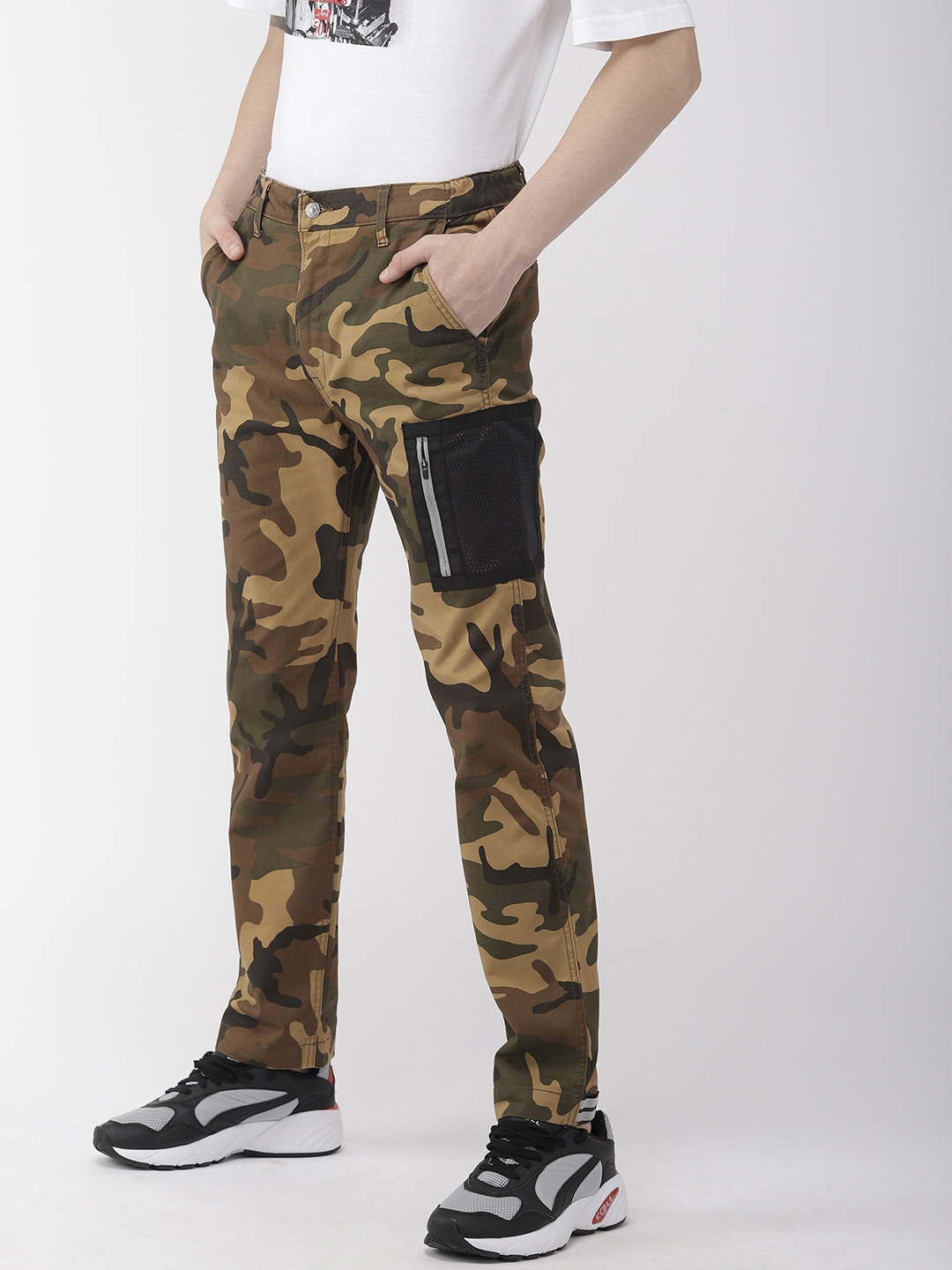 levis cargos