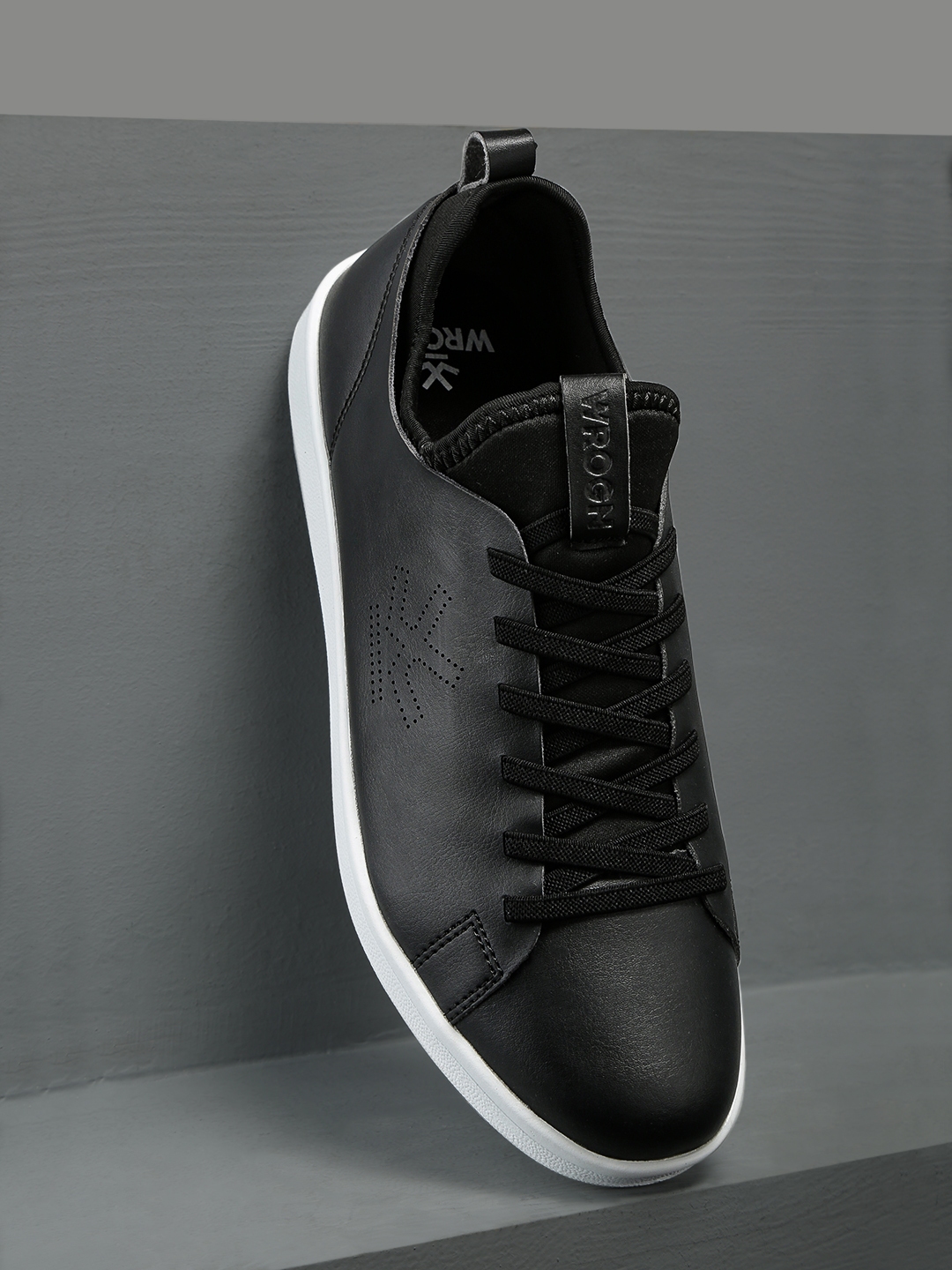 Wrogn black shoes 2025
