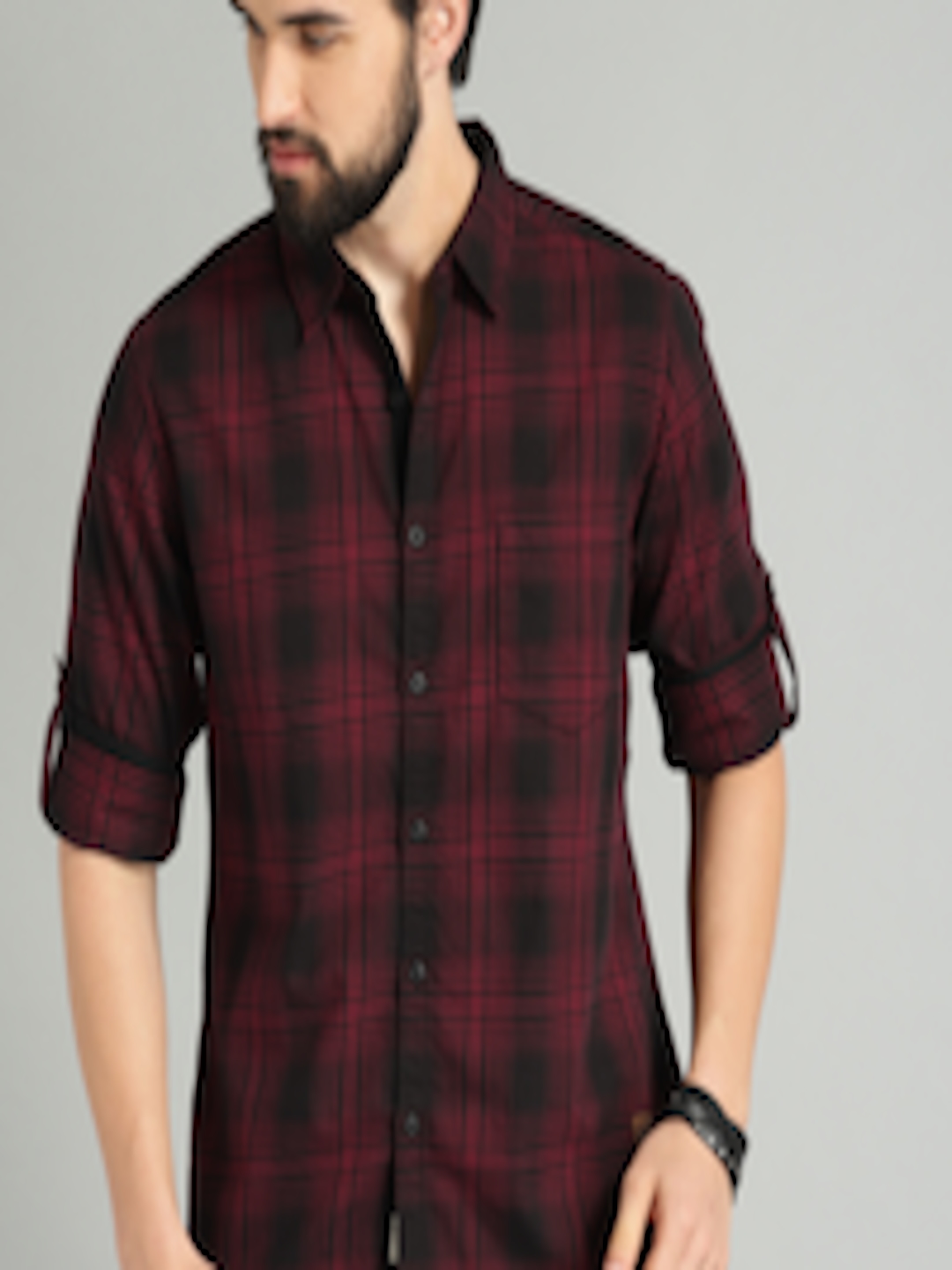 Buy The Roadster Lifestyle Co Men Maroon & Black Regular Fit Checked ...