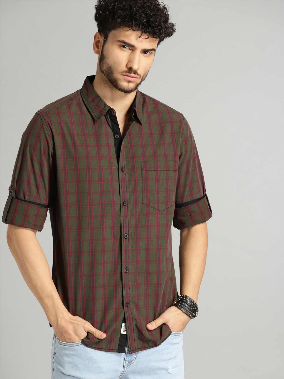 Buy The Roadster Lifestyle Co Men Olive Green & Red Checked Casual ...
