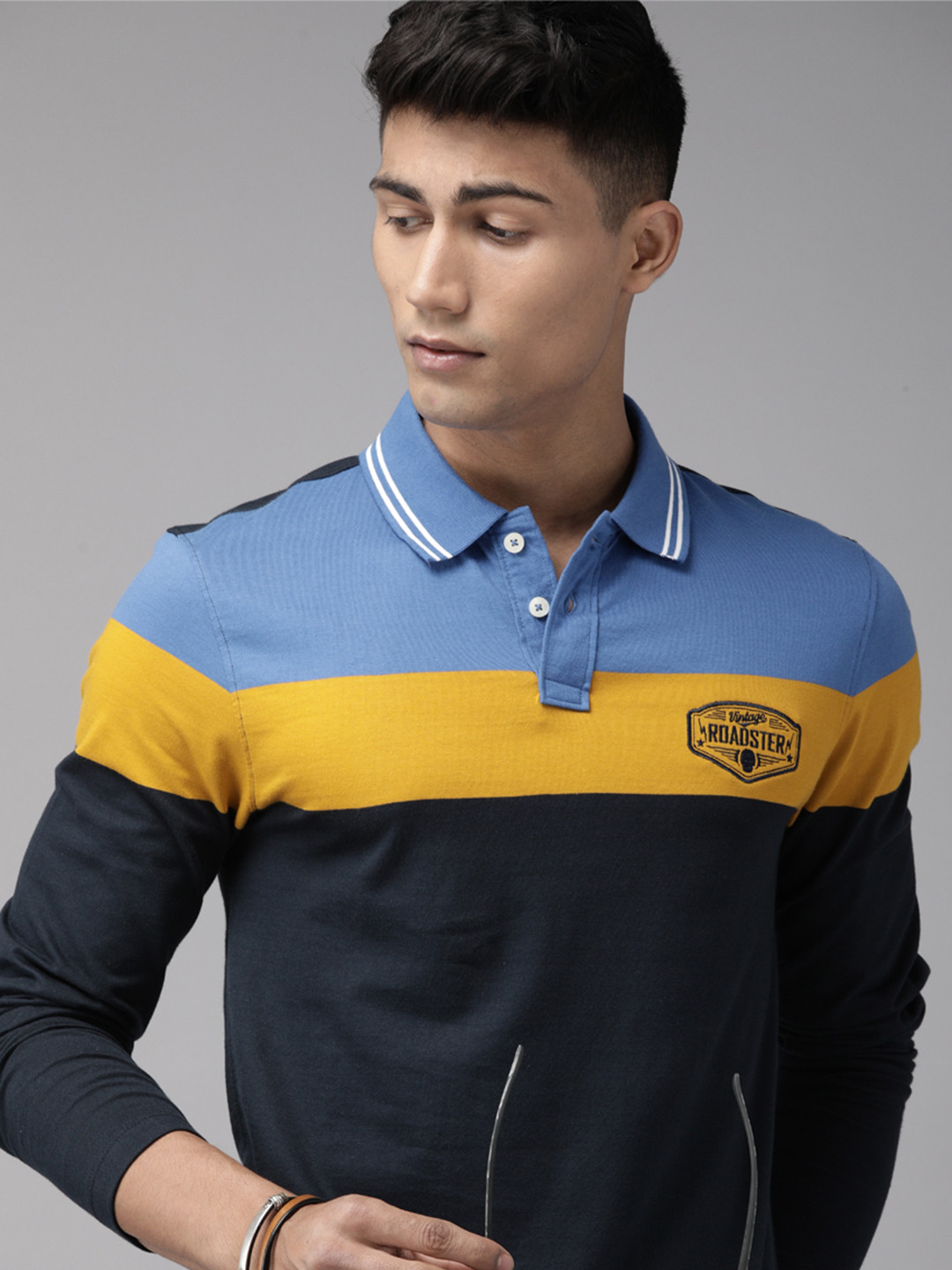 Buy The Roadster Lifestyle Co Men Blue Colourblocked Polo Collar T