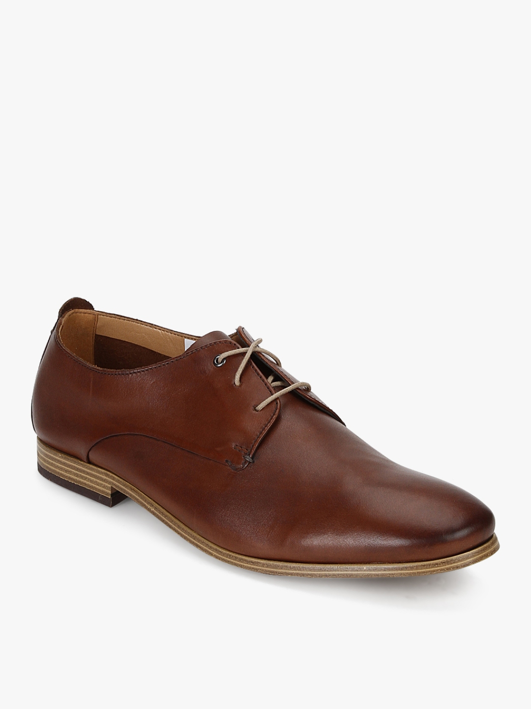 tan color formal shoes