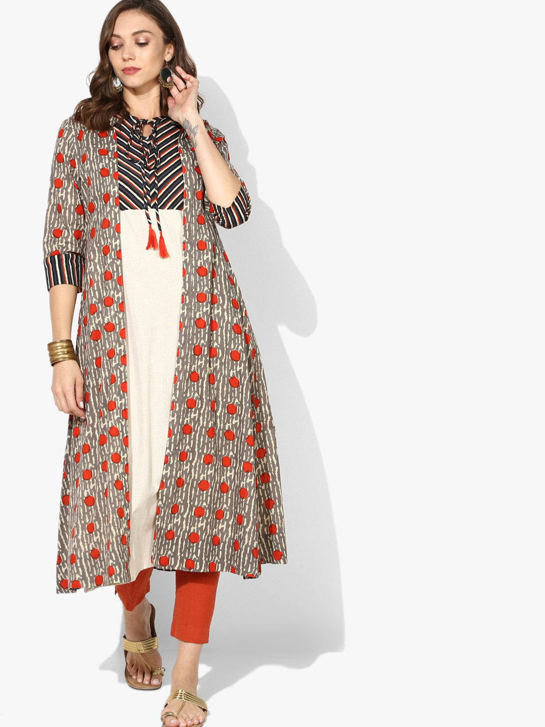 Buy Round Neck Straight Kurta Teamed Up With Mandarin Collar Printed