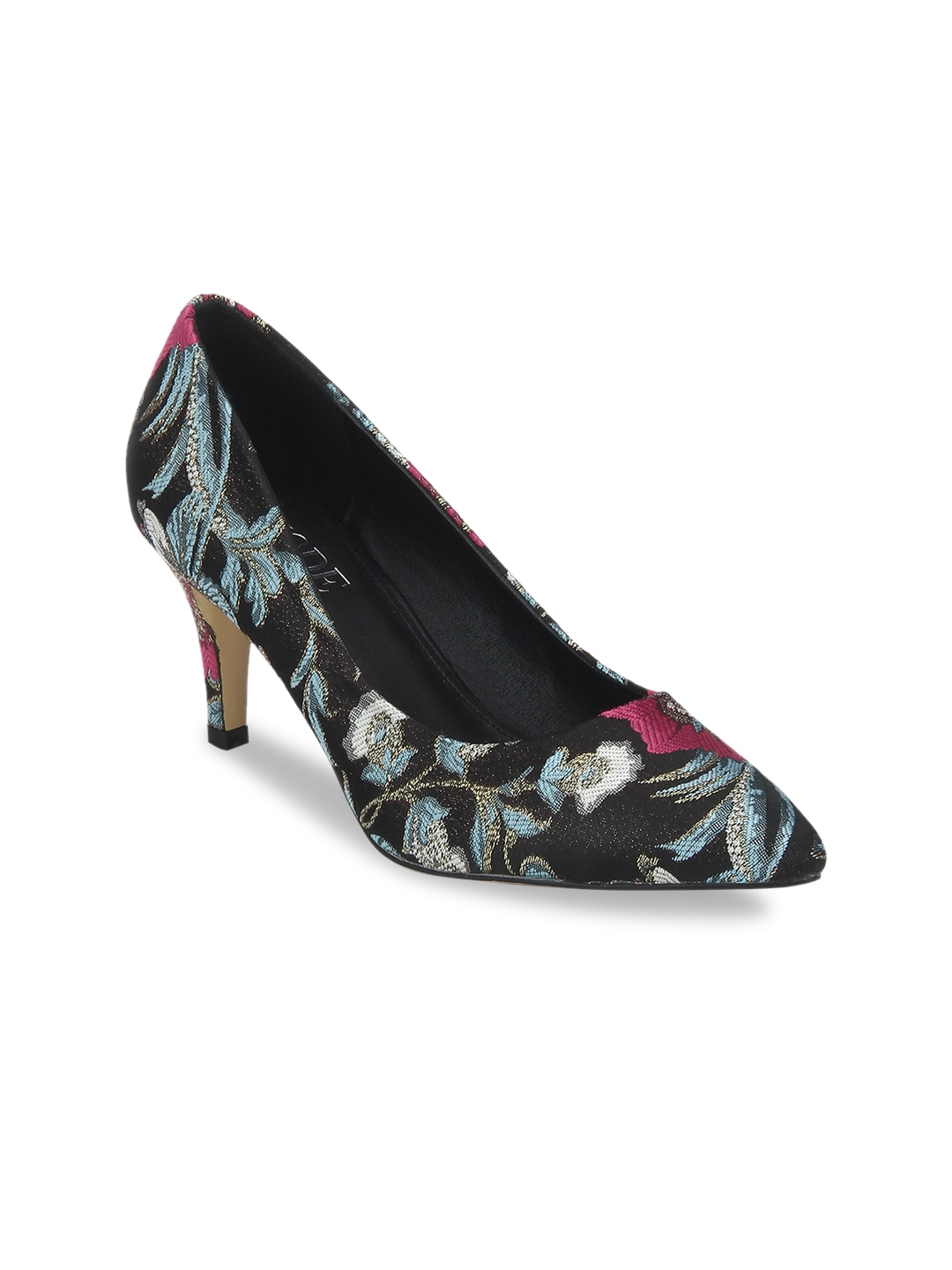 mode by red tape pumps