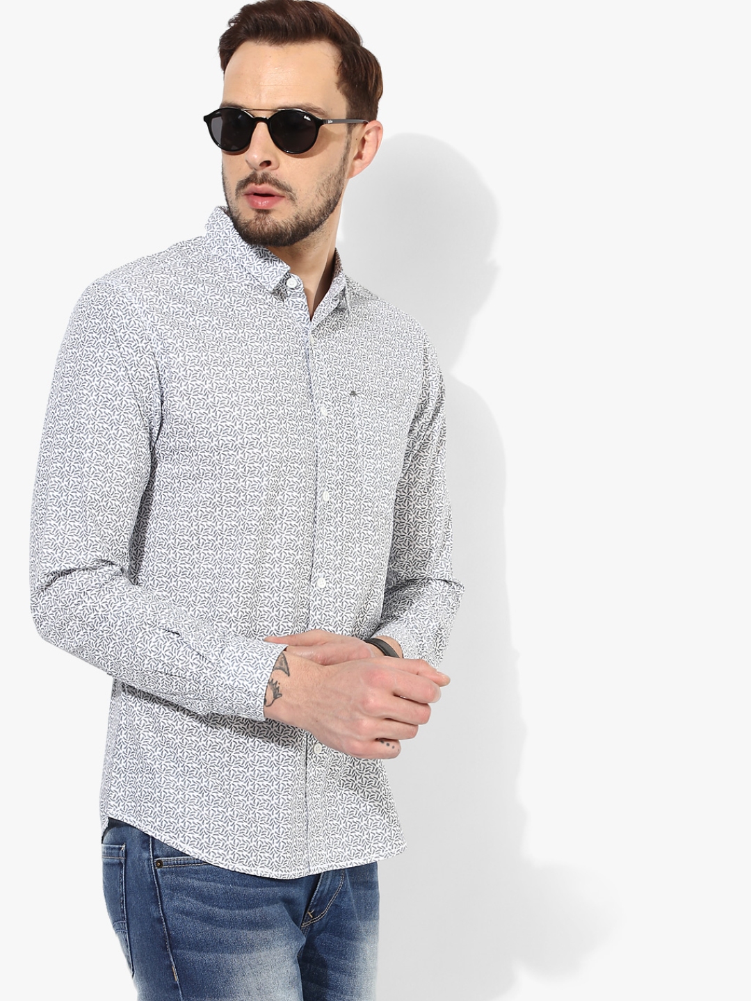 Buy White Printed Slim Fit Casual Shirt - Shirts for Men 7932469 | Myntra