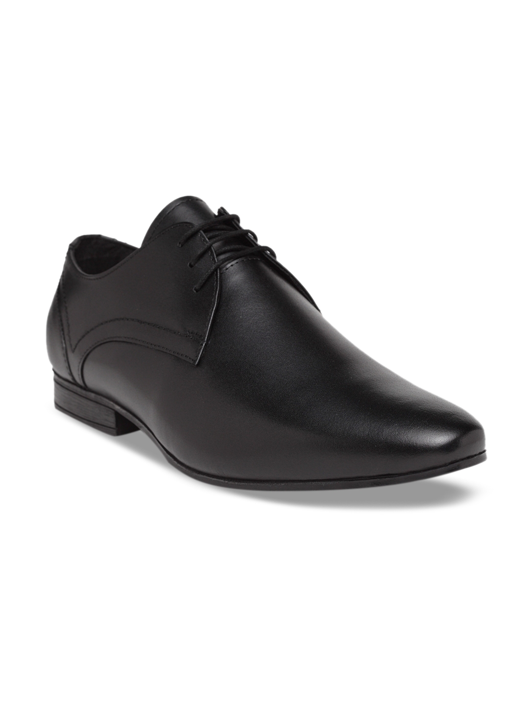 formal shoes in black colour
