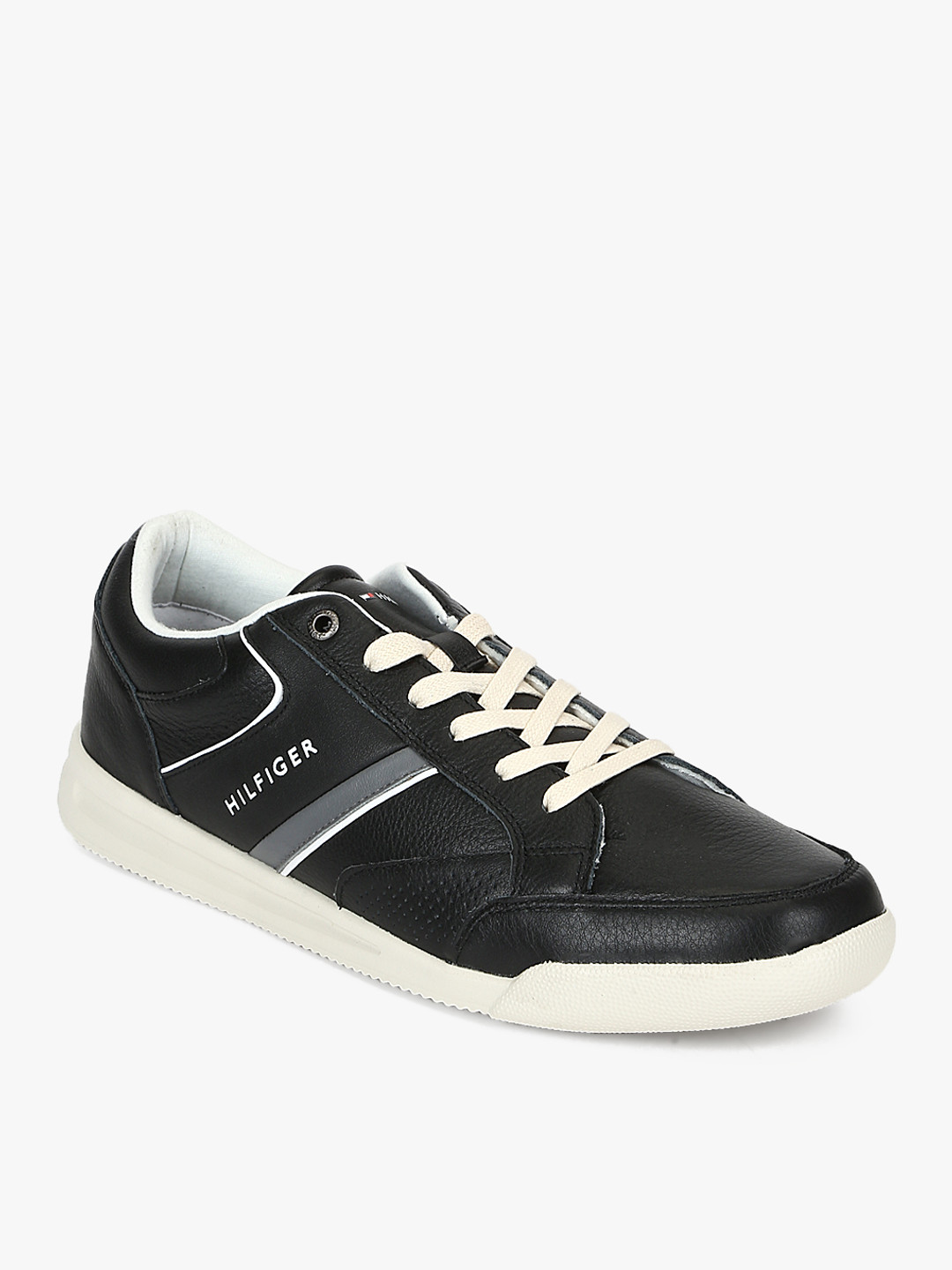 myntra shoes nike casual