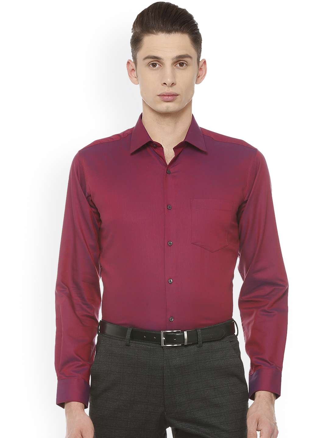 van heusen red tshirt
