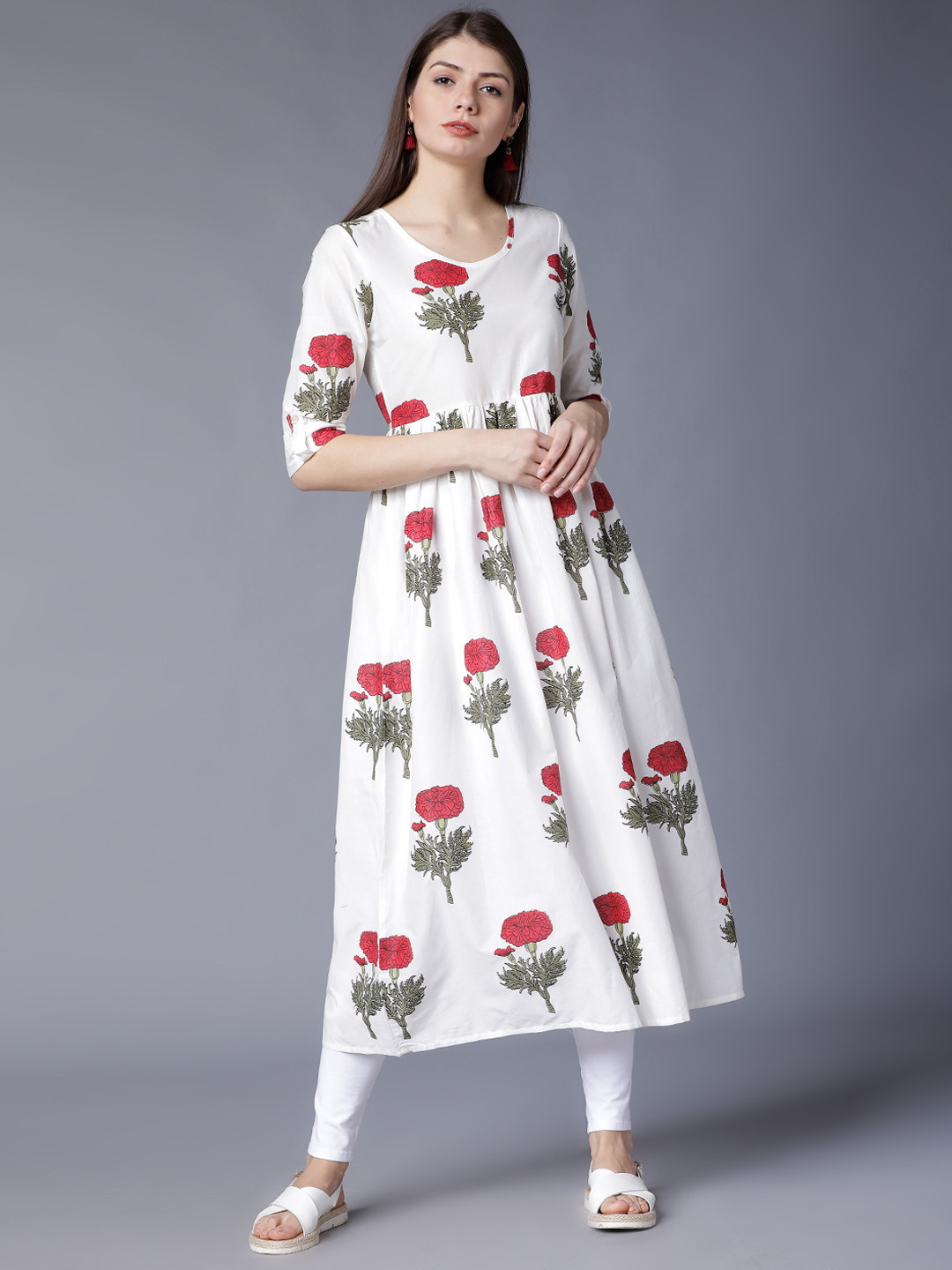 Women Off White & Red Floral Print Kurta Set