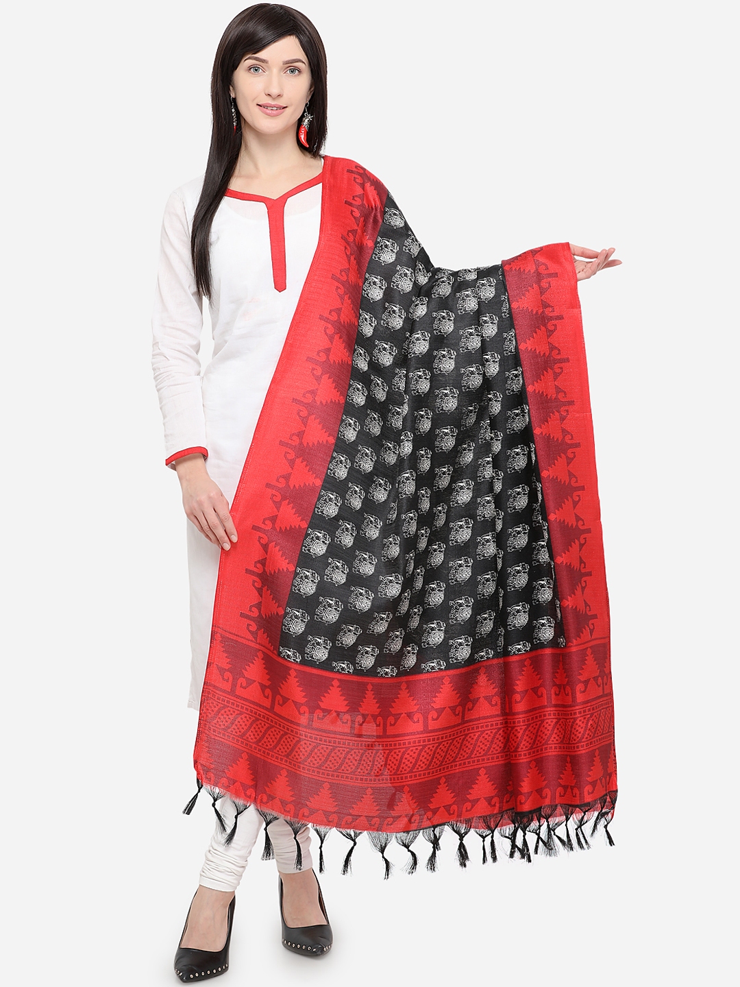 black maxi with red dupatta